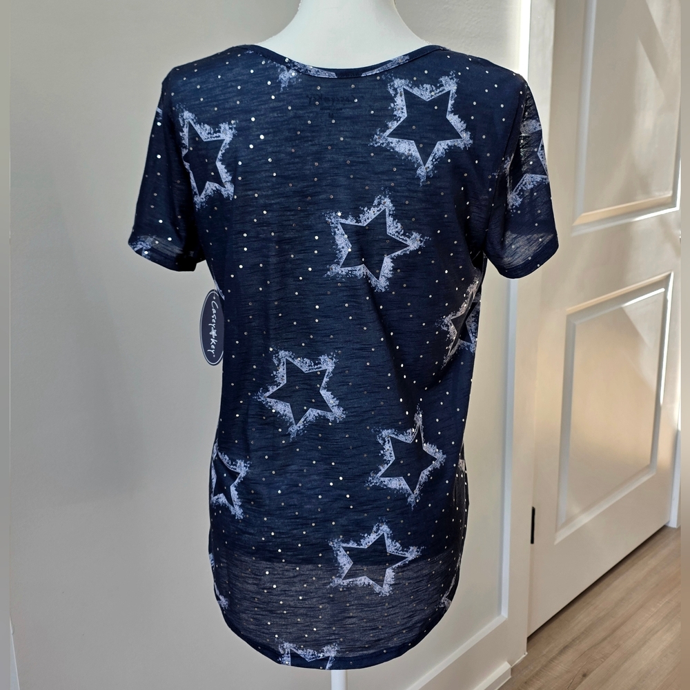 Casey Key | Navy Star Pattern Short Sleeve Top - Picture 2 of 6